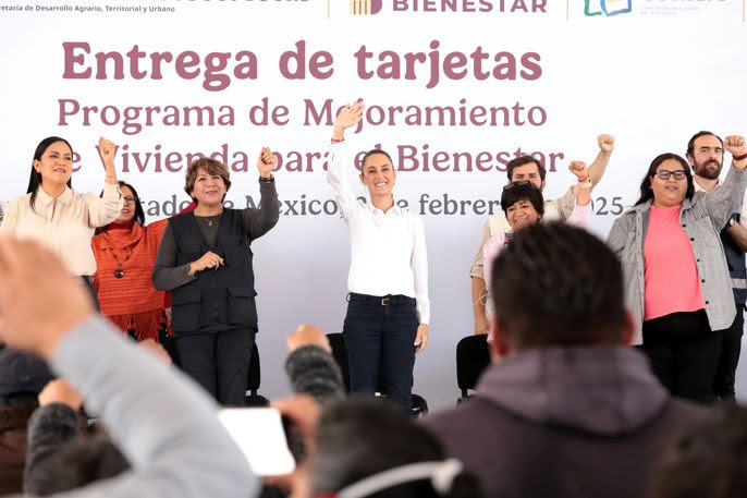 Foto: Cortesía Claudia Sheinbaum entrega 11,400 apoyos para vivienda en Edomex