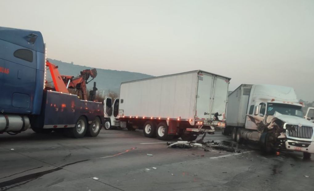 Foto: Cortesía Accidente cierra la autopista México-Querétaro; tráfico colapsado