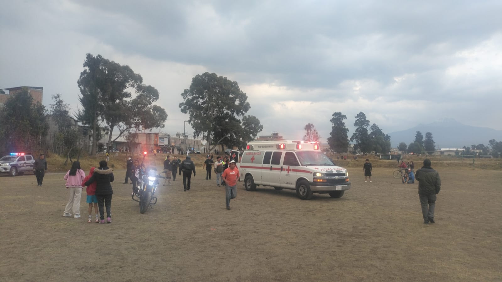 Foto: Cortesía Rayo alcanzó a grupo de menores y un adulto mientras entrenaban en Guadalupe Ixcotla, Chiautempan