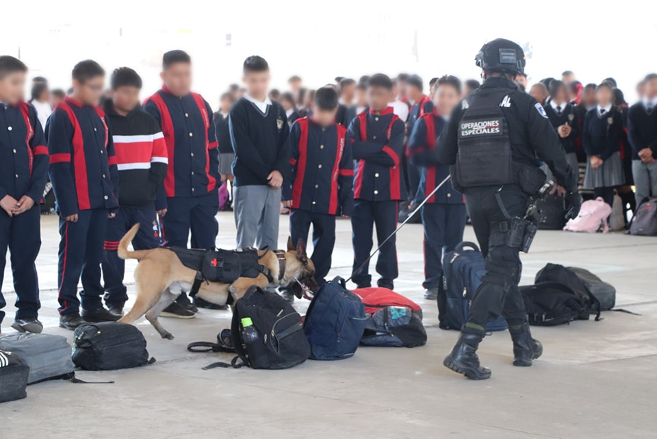 Por: Cortesía Lula Pineda Activan Buzón Rojo en la secundaria “Moisés Sáenz” para promover aulas seguras en San Pedro Cholula