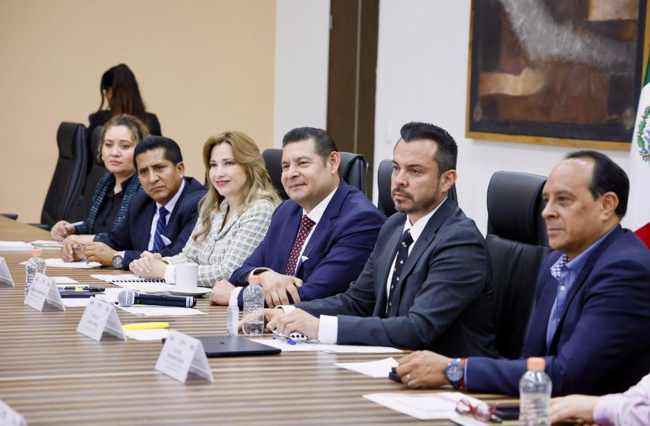 Foto: Cortesía Empresarios se suman al DIF Puebla en apoyo a causas sociales