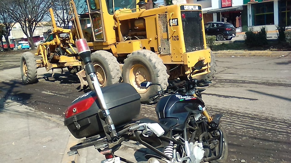 Por: Cortesía Lula Pineda Dispositivos viales en zona de obras en Av. 12 Poniente de San Pedro Cholula