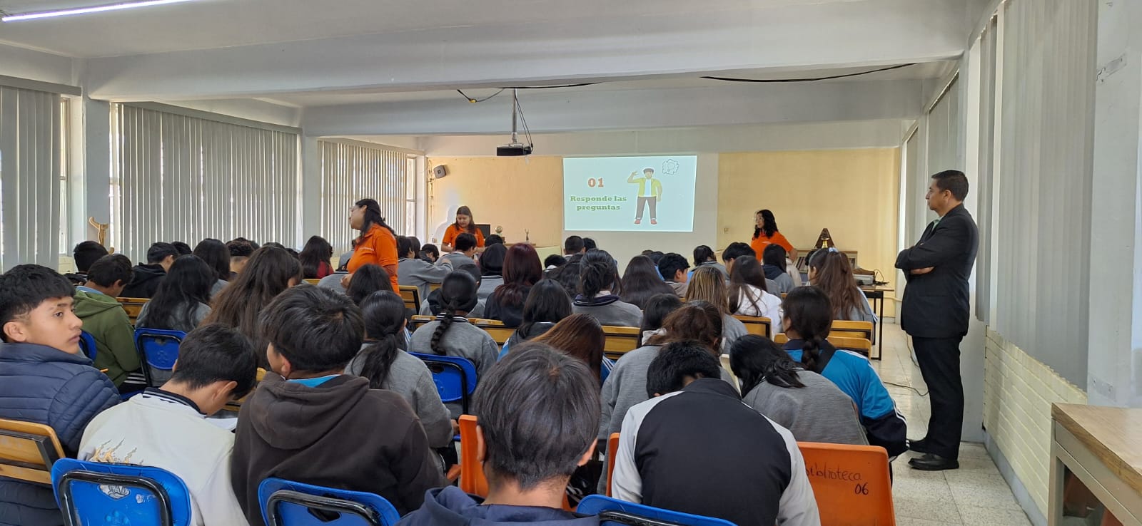 La Dirección de Prevención al Delito de Cuautlancingo imparte pláticas en escuelas del municipio 