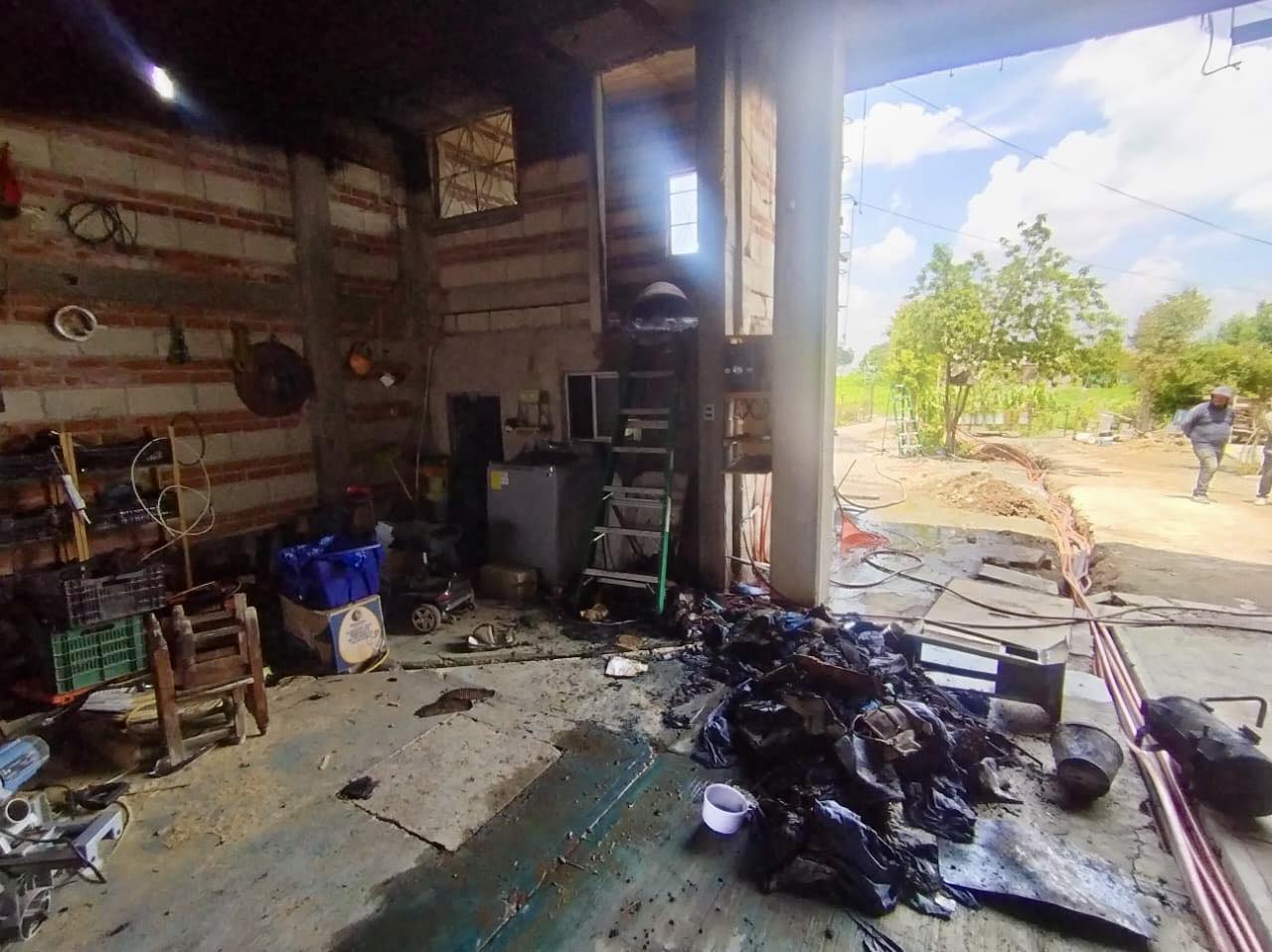 Controlan incendio en vivienda de San Rafael Comac; no se reportan heridos