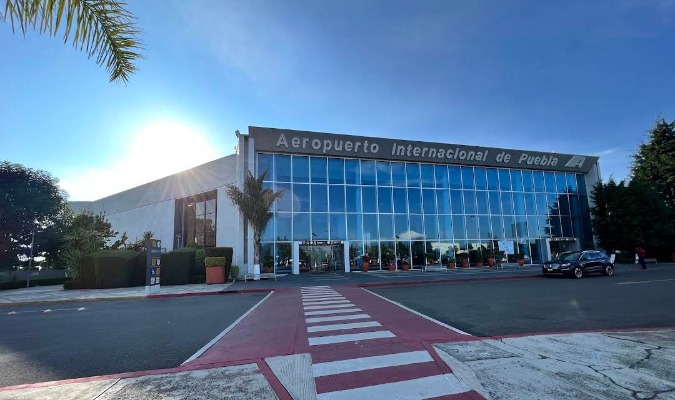 Foto: Cortesía Buscará gobierno de Puebla realizar mejoras al aeropuerto Hermanos Serdán