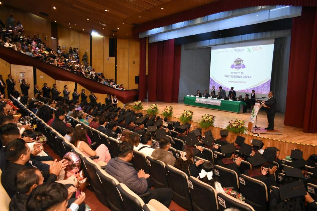 Más de 4 mil egresados en Cecyte-Emsad Tlaxcala; inicia nueva etapa educativa 2025