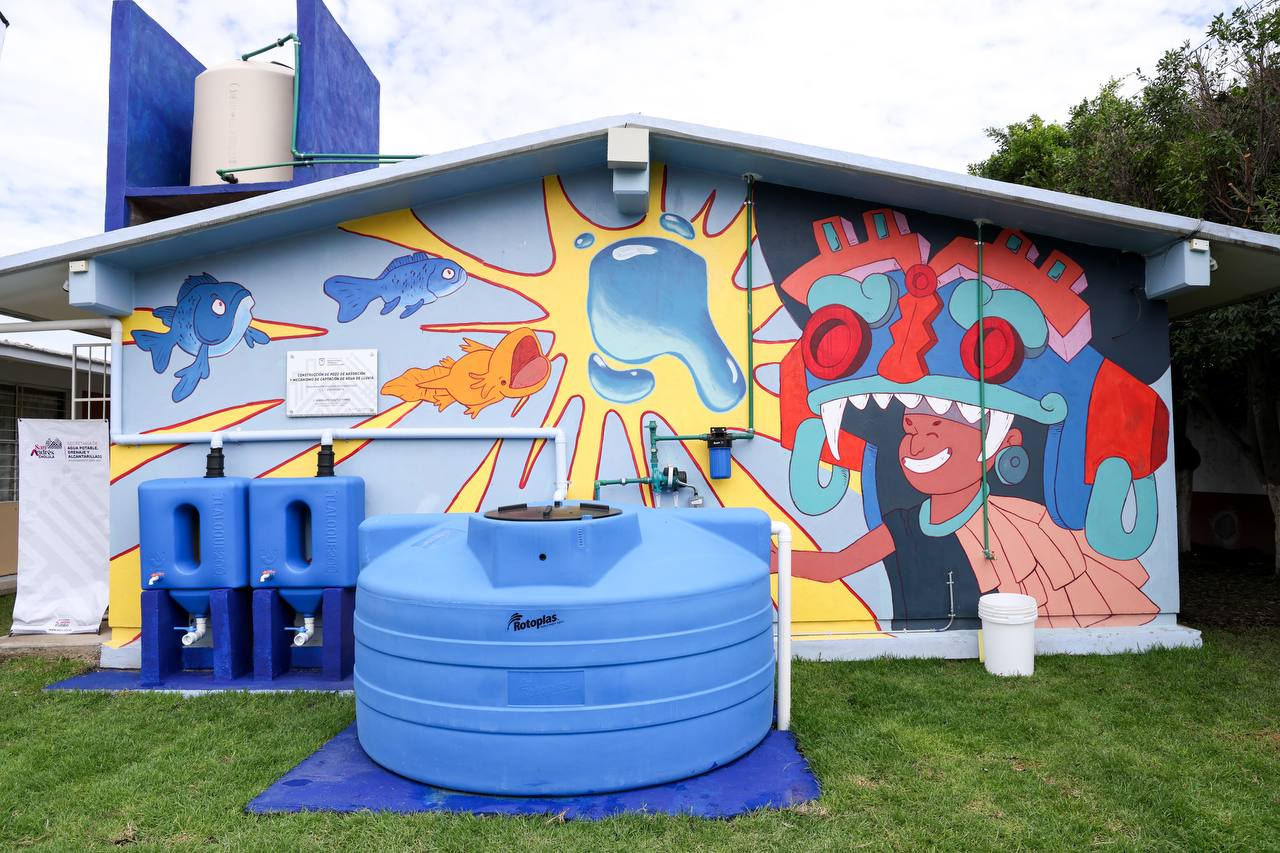 Comunicado oficial Entrega Lupita Cuautle sistema de captación pluvial a primaria en San Andrés Cholula