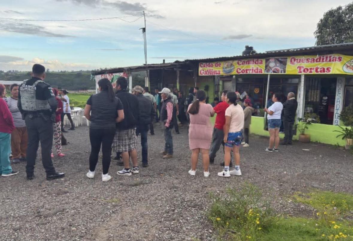 Agreden a mesera en restaurante de Calpulalpan y desatan intento de linchamiento; hay detenidos