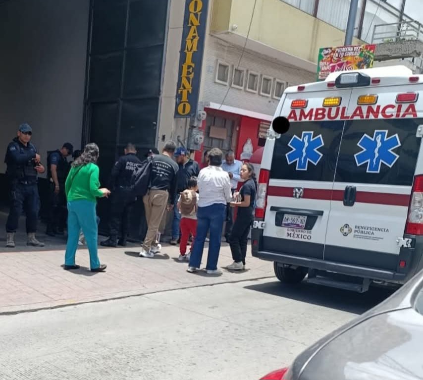 En pleno centro de Chiautempan atracan a abuelito y le roban 190 mil pesos