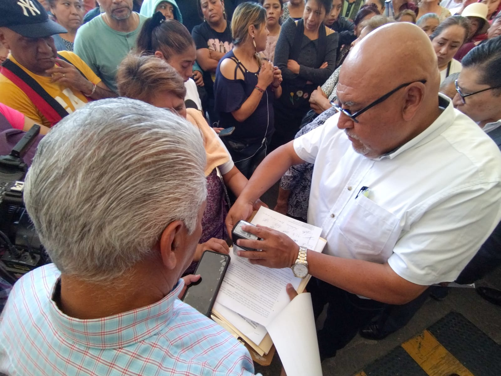 Por: Cortesía Lula Pineda Autoridades de San Pedro Cholula fortalecen diálogo con locatarios del Mercado Cosme del Razo