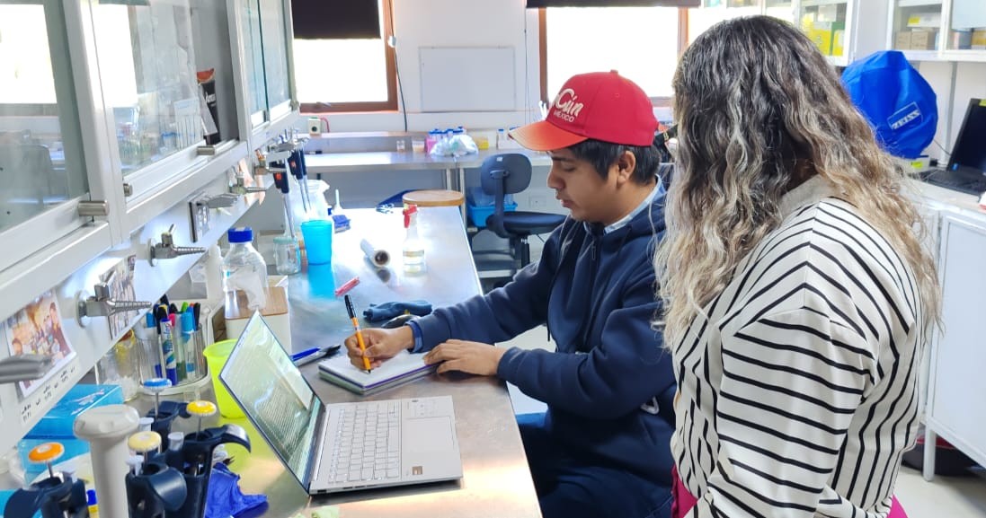 48 estudiantes de Tlaxcala fortalecen vocaciones científicas en CIBA-IPN 2025