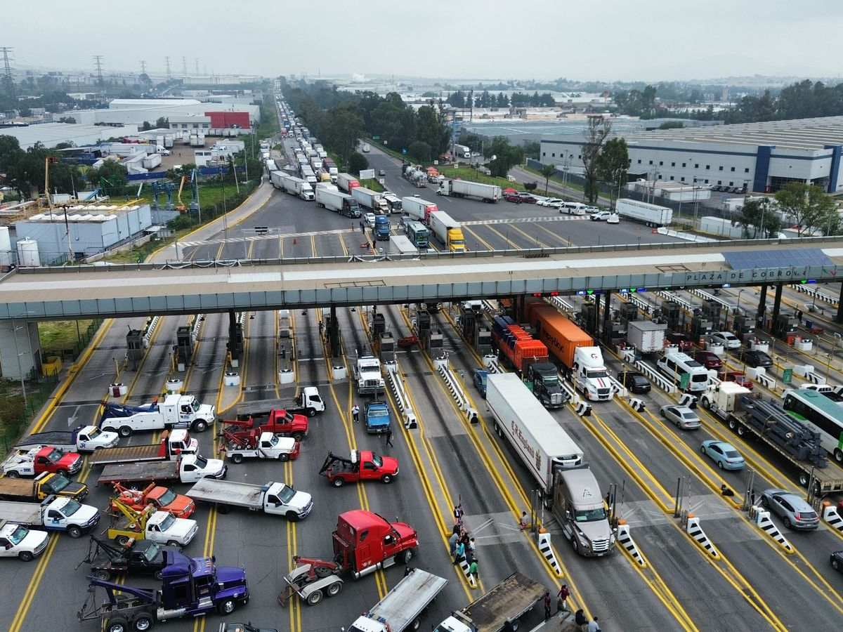 Foto: Cortesía Transportistas bloquean accesos a CDMX; exigen aparición de su líder