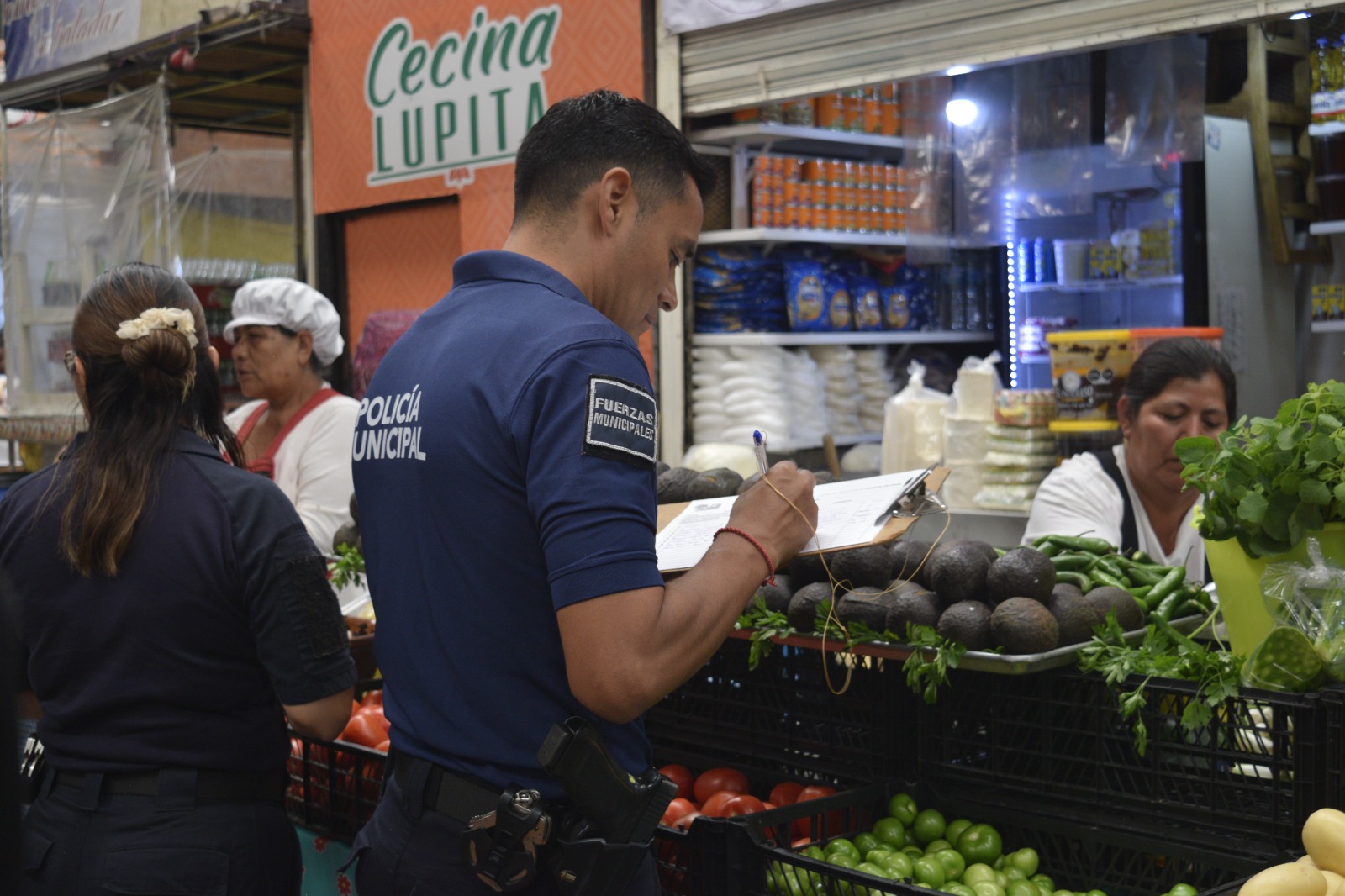 Comunicado oficial Policía de San Pedro Cholula suma a más comerciantes al comité de seguridad del Tianguis de Xixitla