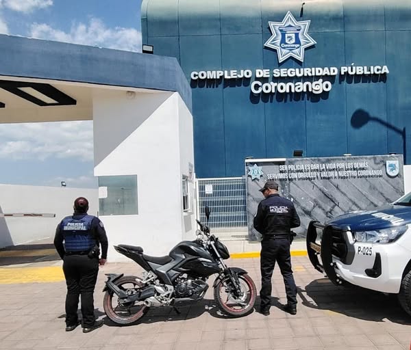 Por: Cortesía Lula Pineda Policía Municipal de Coronango recupera motocicleta con reporte de robo tras denuncia ciudadana