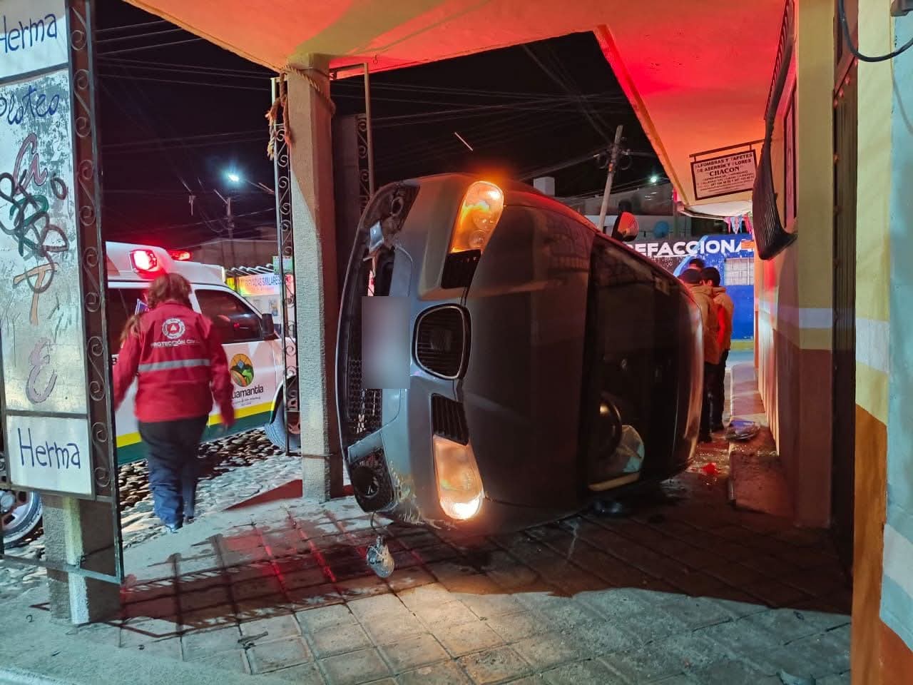 Vehículo pierde el control y siniestra, en Huamantla