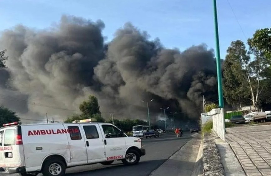 Foto: Cortesía Incendio en recicladora moviliza a cuerpos de emergencia en Texmelucan
