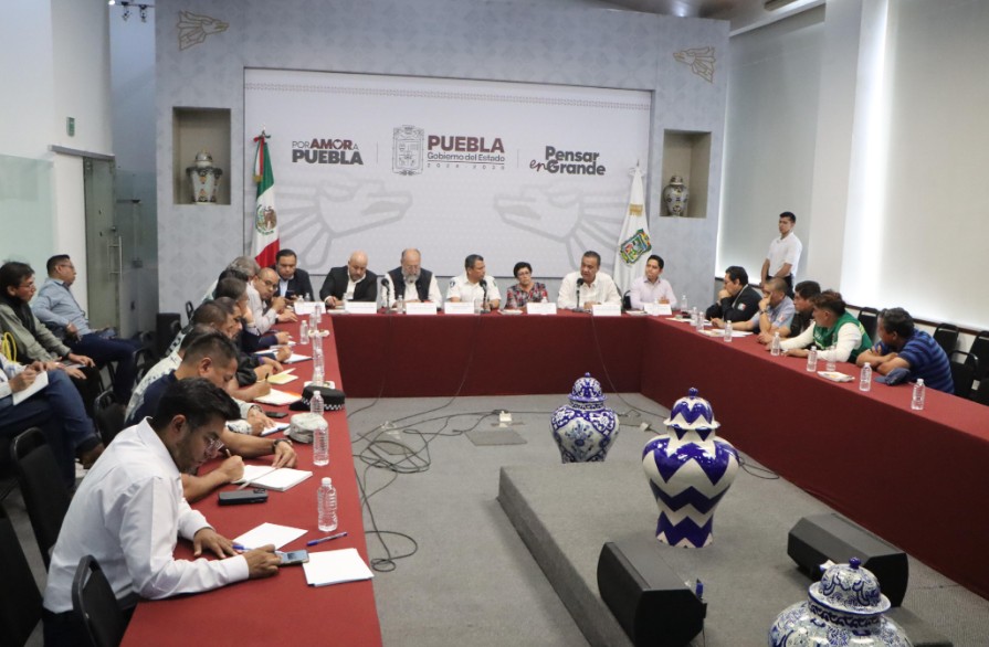 Gobierno y AMOTAC acuerdan diálogo permanente y reapertura de carreteras