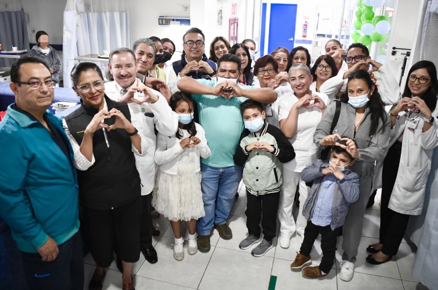 Foto: Cortesía Niño de Quecholac recibe trasplante renal y regresa a casa con esperanza