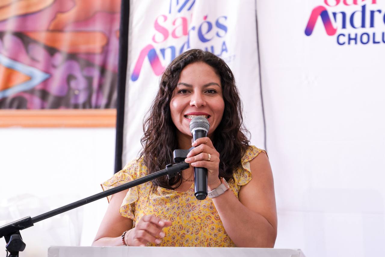 Comunicado oficial Lupita Cuautle entregó apoyos alimentarios a 100 núcleos familiares