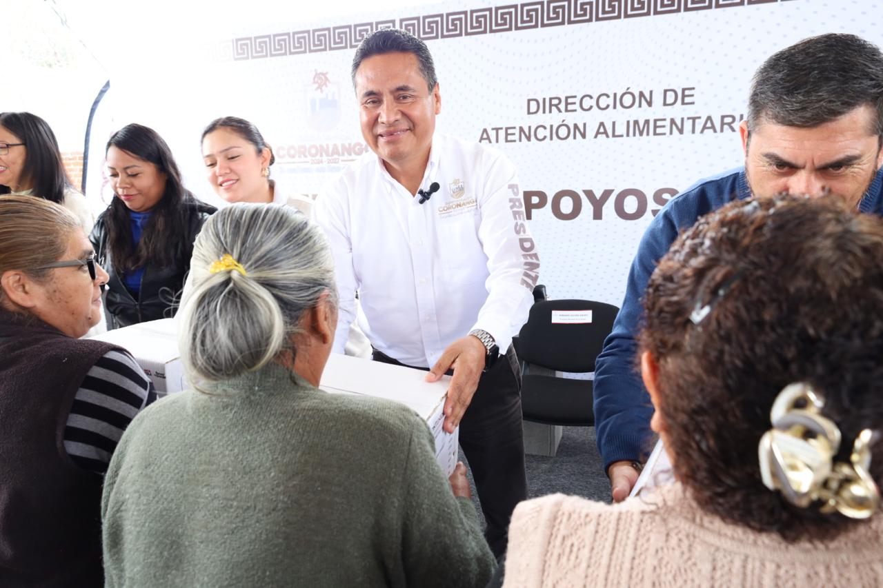 Comunicado oficial Entregan SEDIF y DIF Municipal más de mil apoyos alimentarios a habitantes de Coronango