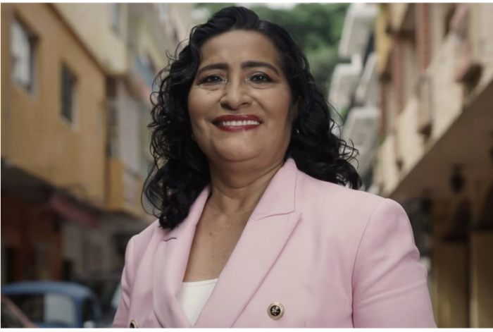 Foto: Cortesía Cuestionan millonario gasto en 100 retratos de alcaldesa de Acapulco