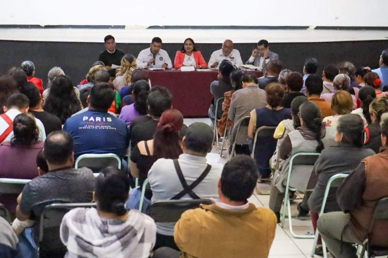 Realiza Gobierno de Tonantzin Fernández cuarta mesa de trabajo con comerciantes del Mercado Cosme del Razo