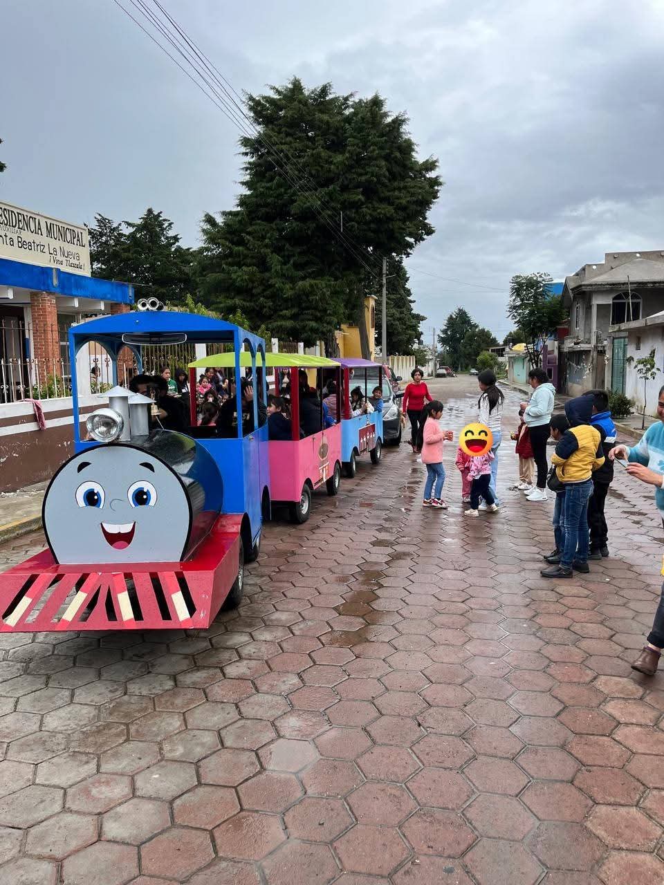 En Cuapiaxtla, falta transparencia pero ya hay trenecito infantil