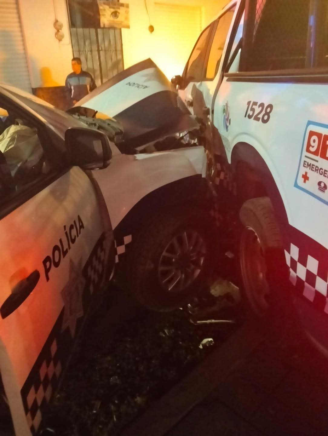 Foto: Cortesía Choque entre patrulleros de Huamantla genera críticas; Chava Santos defiende a oficiales