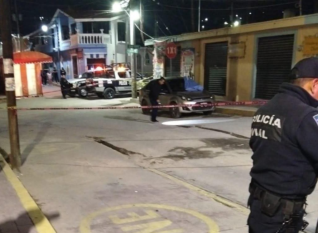 Foto: Cortesía ¡En sus narices! Localizan cuerpo al costado de Presidencia Municipal de Tequexquitla