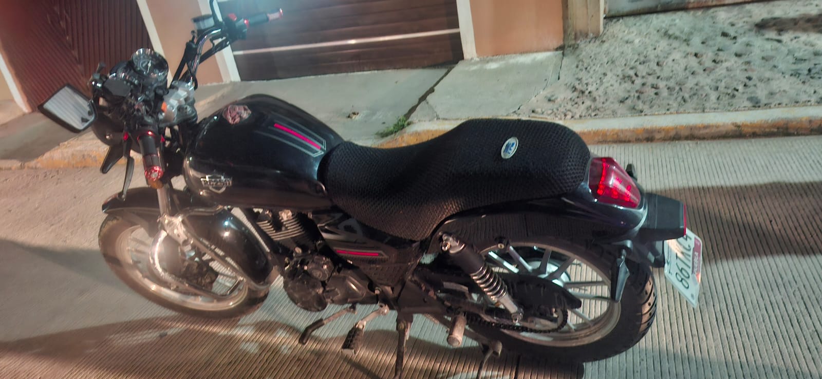 Comunicado oficial SSCyPC de Cuautlancingo recupera motocicleta con reporte de robo y asegura al conductor
