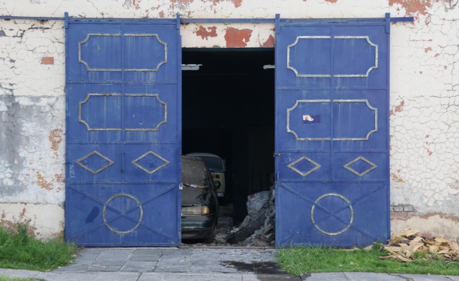 Foto: Cortesía Fogata descontrolada provoca incendio en bodega abandonada en La Paz