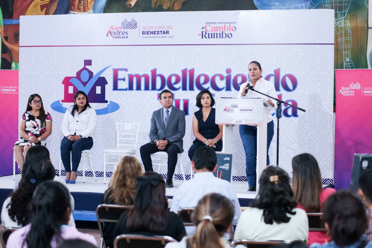 Comunicado oficial Mejoran entornos escolares con kits de jardinería en San Andrés Cholula