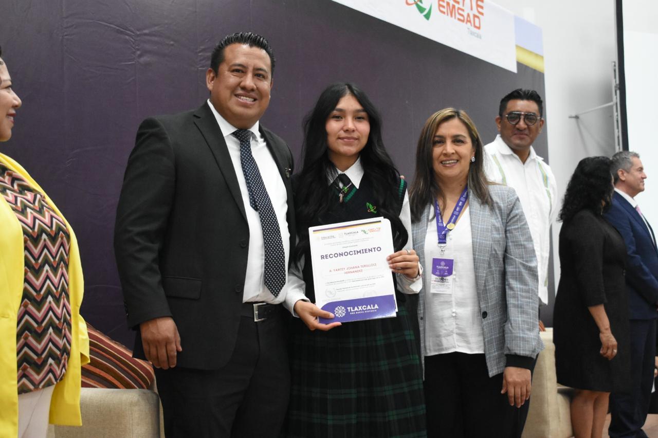 CECyTE-EMSaD Tlaxcala premia a 412 estudiantes destacados en excelencia 2025