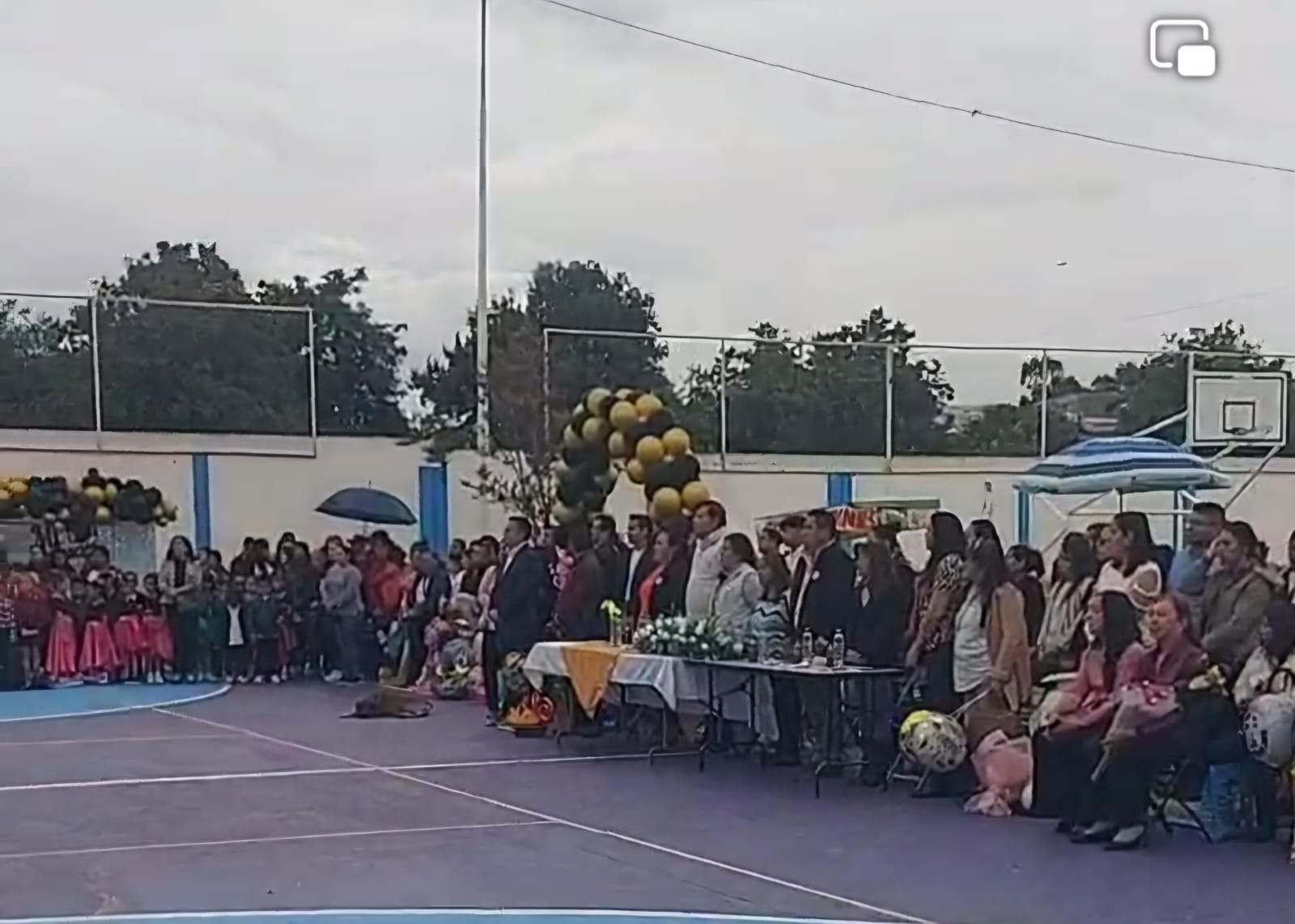 Por: Cortesía Lula Pineda Robo en primaria Vicente Guerrero obliga a trasladar graduación a parque recreativo en Cuautlancingo