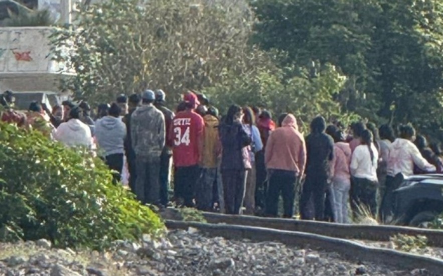 Foto: Cortesía Tragedia en Acajete: joven pierde la vida tras ser arrollado por el tren