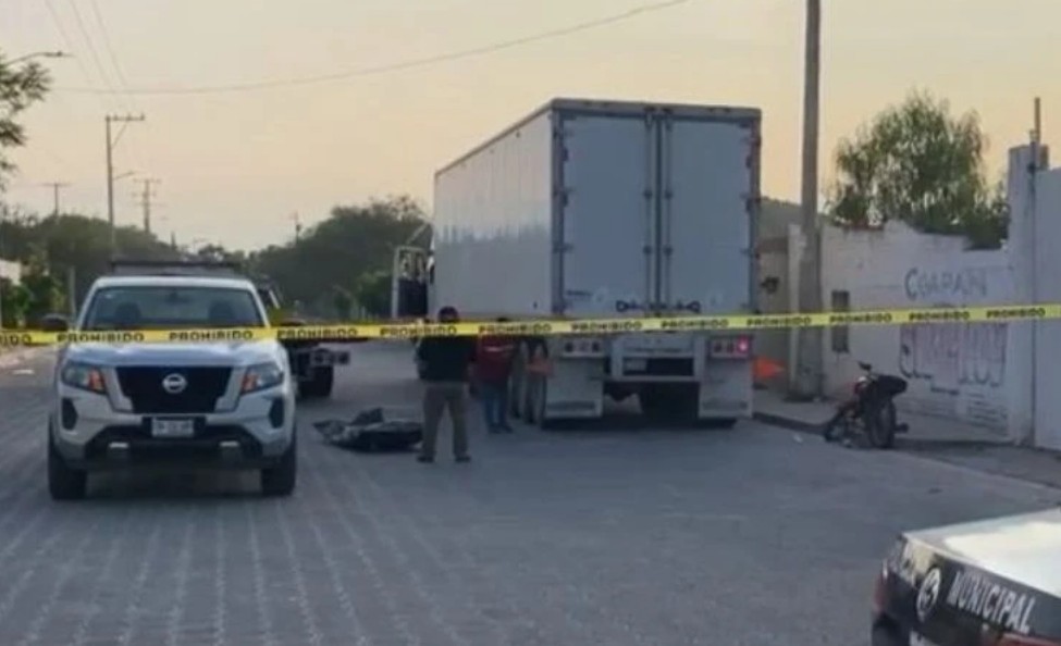 Foto: Cortesía Fatal accidente en Tehuacán: motociclista muere tras chocar con tráiler