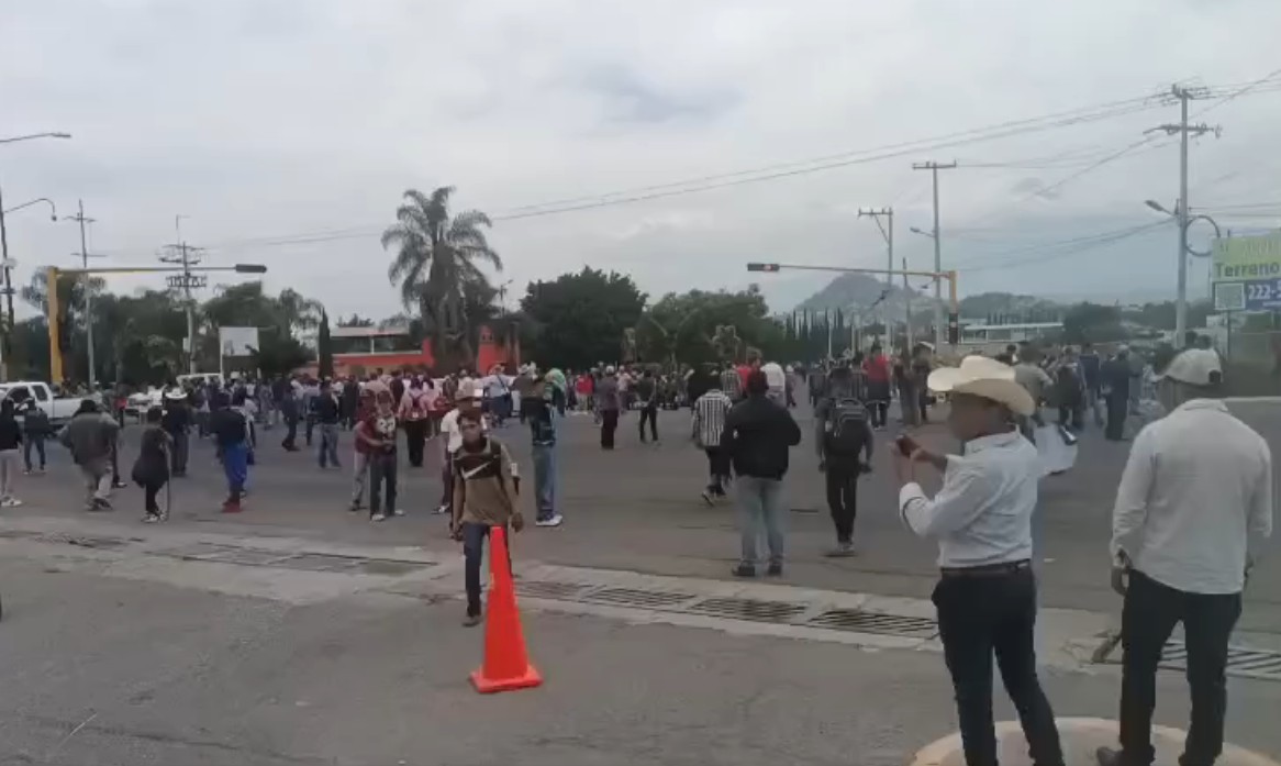 Foto: Cortesía Vandalismo y caos en Atlixco por supuestos artesanos foráneos