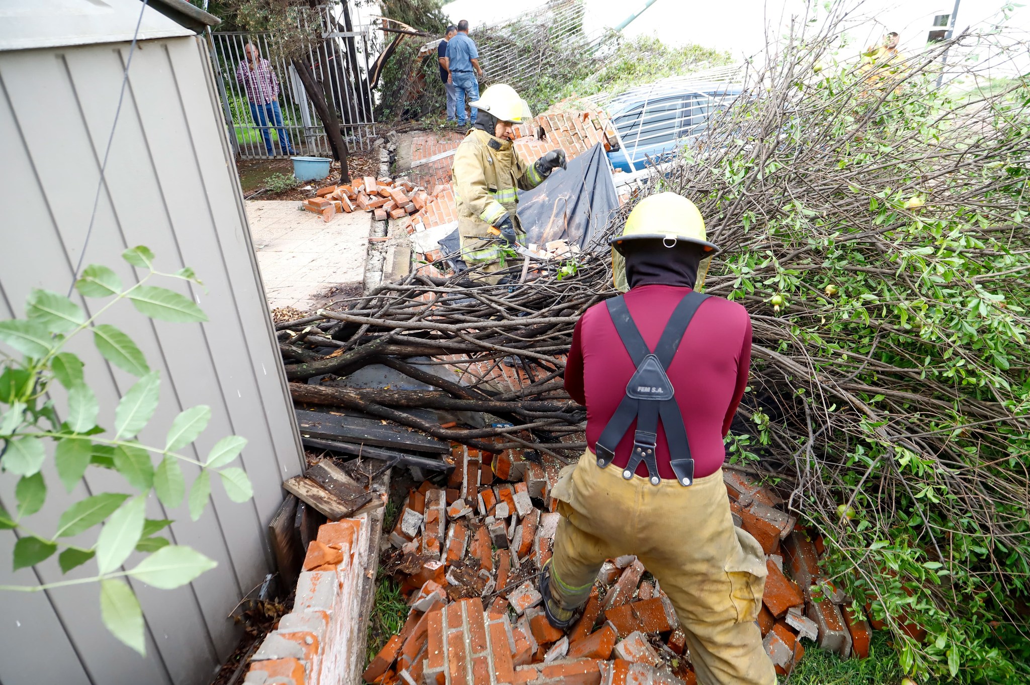 Por: Cortesía Lula Pineda Supervisa Tonantzin Fernández trabajos de limpieza tras tormenta en San Pedro Cholula