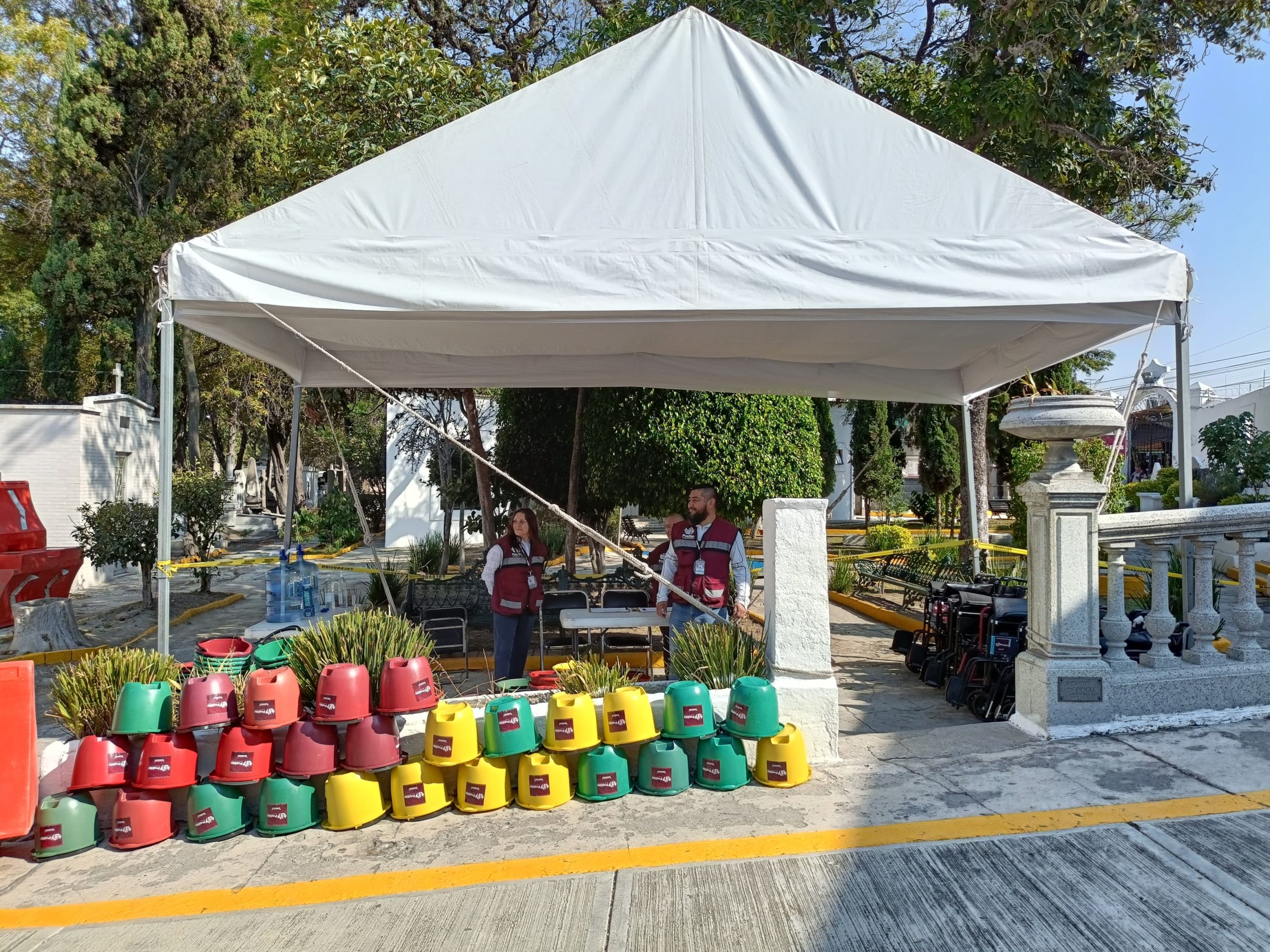 Foto: Cortesía Implementan operativo especial por Día del Padre en el Panteón Municipal