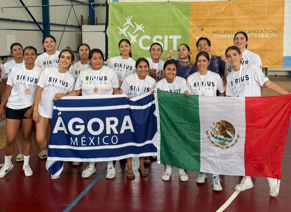 Entrenadoras de cachibol de San Pedro Cholula logran tercer lugar internacional en Grecia