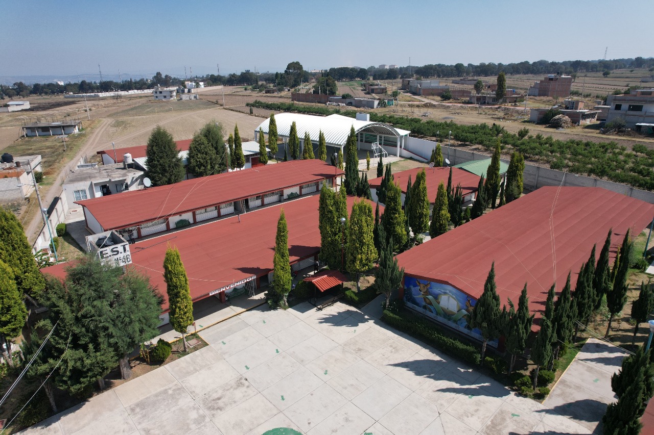 Tlaxcala mejora condiciones laborales de más de 400 docentes y PAAE