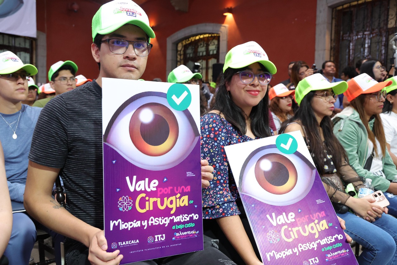 Tlaxcala entrega 500 apoyos visuales que transforman el futuro juvenil