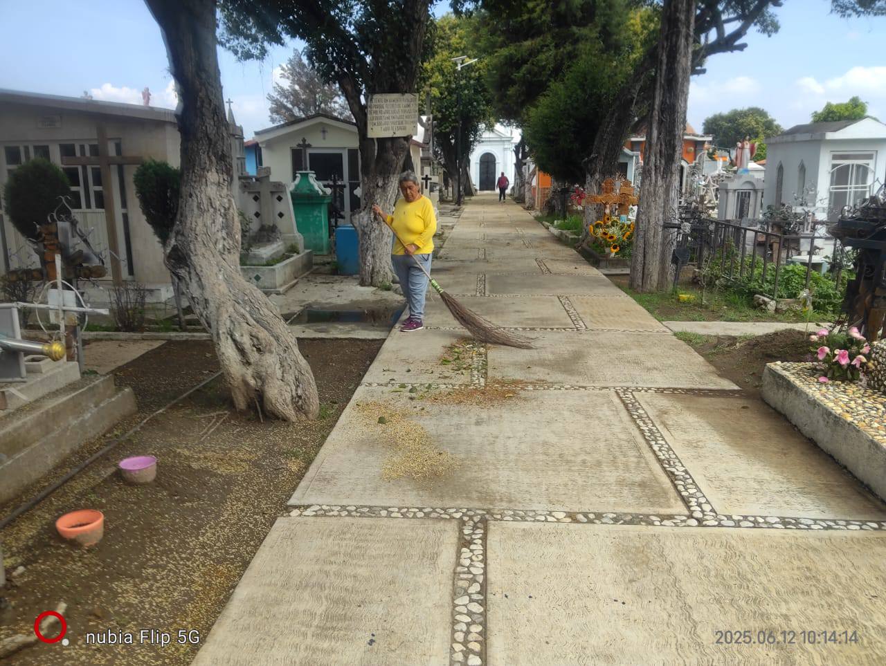Comunicado oficial Realizan jornada de limpieza en panteones municipales previo al Día del Padre