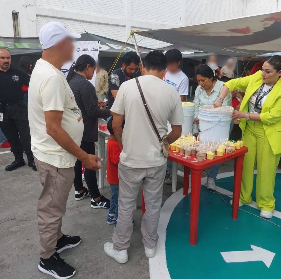 Por: Cortesía Lula Pineda Celebran el Día del Padre con alegría y unión en CERESO de San Pedro Cholula