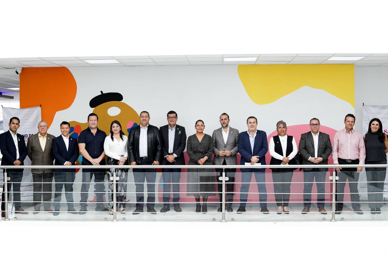 Presenta Lupita Cuautle avances de gobierno ante sector empresarial