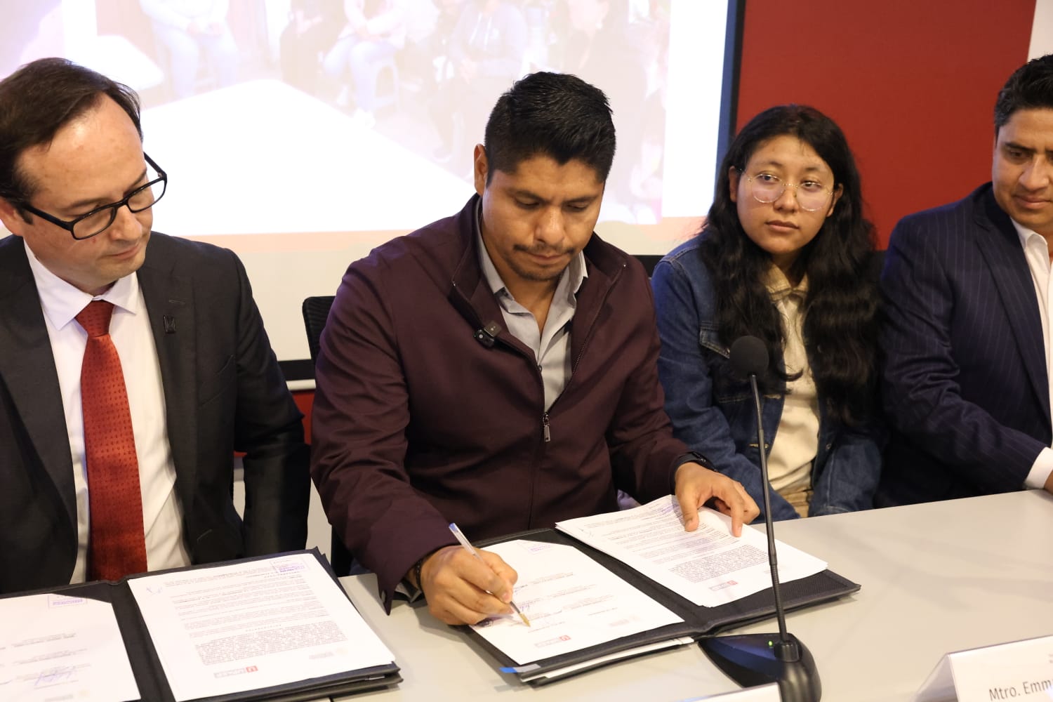 Comunicado oficial Firma Omar Muñoz convenio de colaboración con la UPAEP