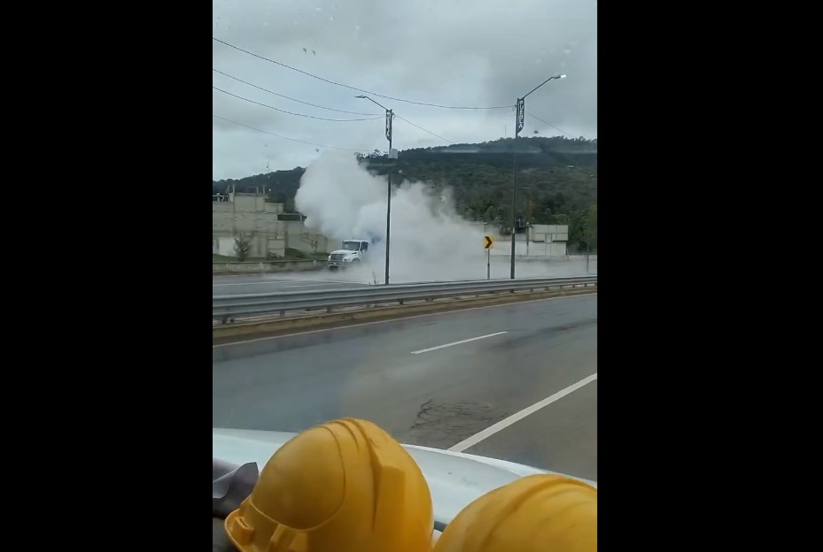 Foto: Cortesía Emergencia por fuga de gas en pipa de Segas