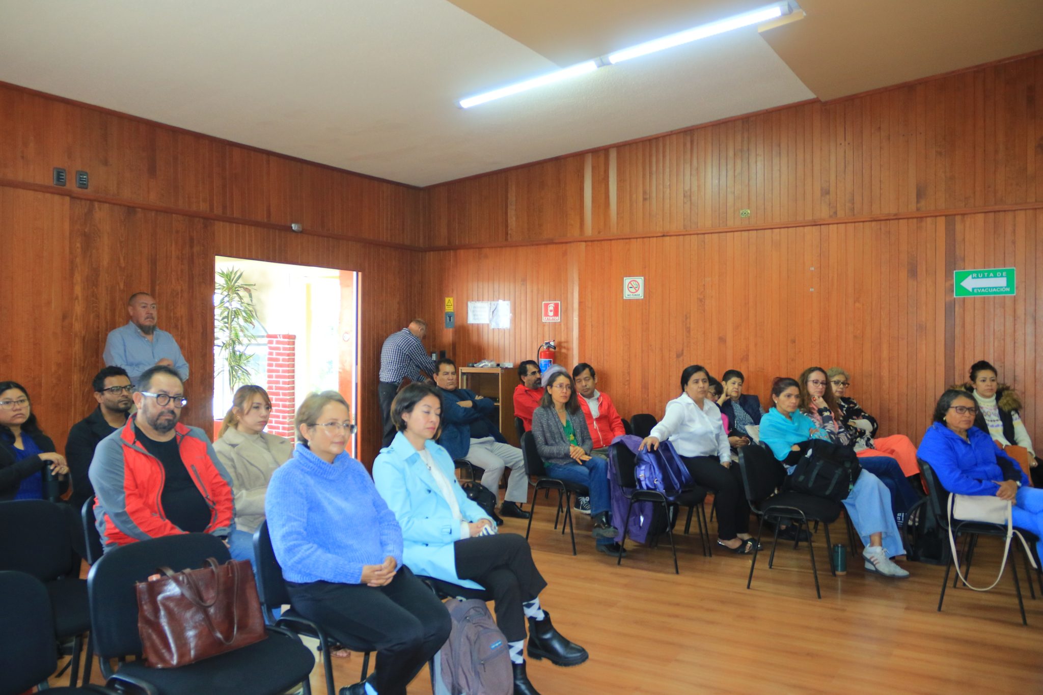 UATx lidera seminario internacional sobre territorio y desarrollo