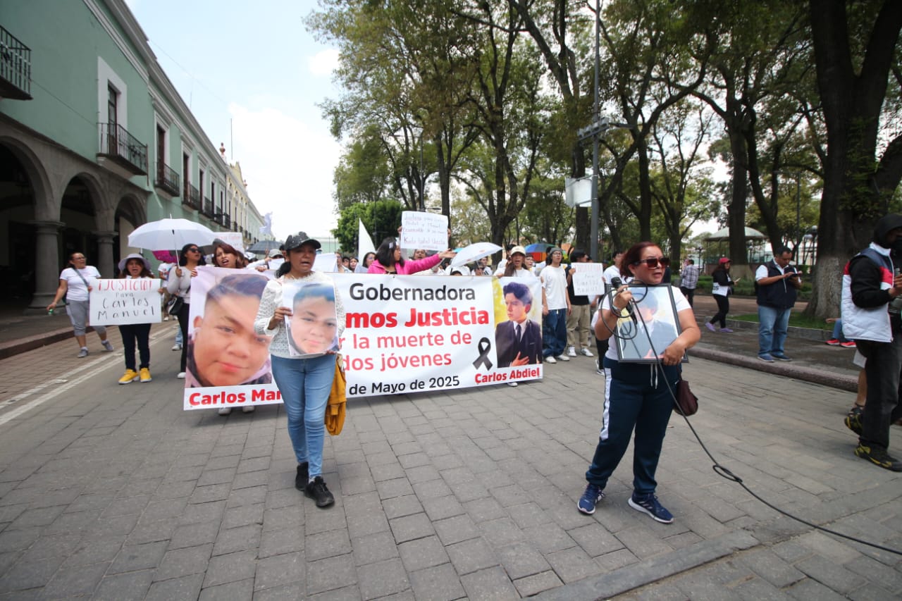 Conductor que atropelló a Manuel y Abdiel no respetó señal de alto: FGJE