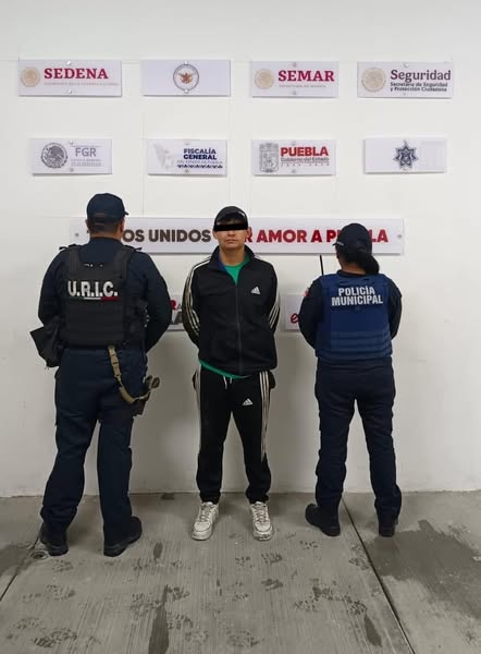 Policía de Coronango asegura dos vehículos con reporte de robo en operativos distintos